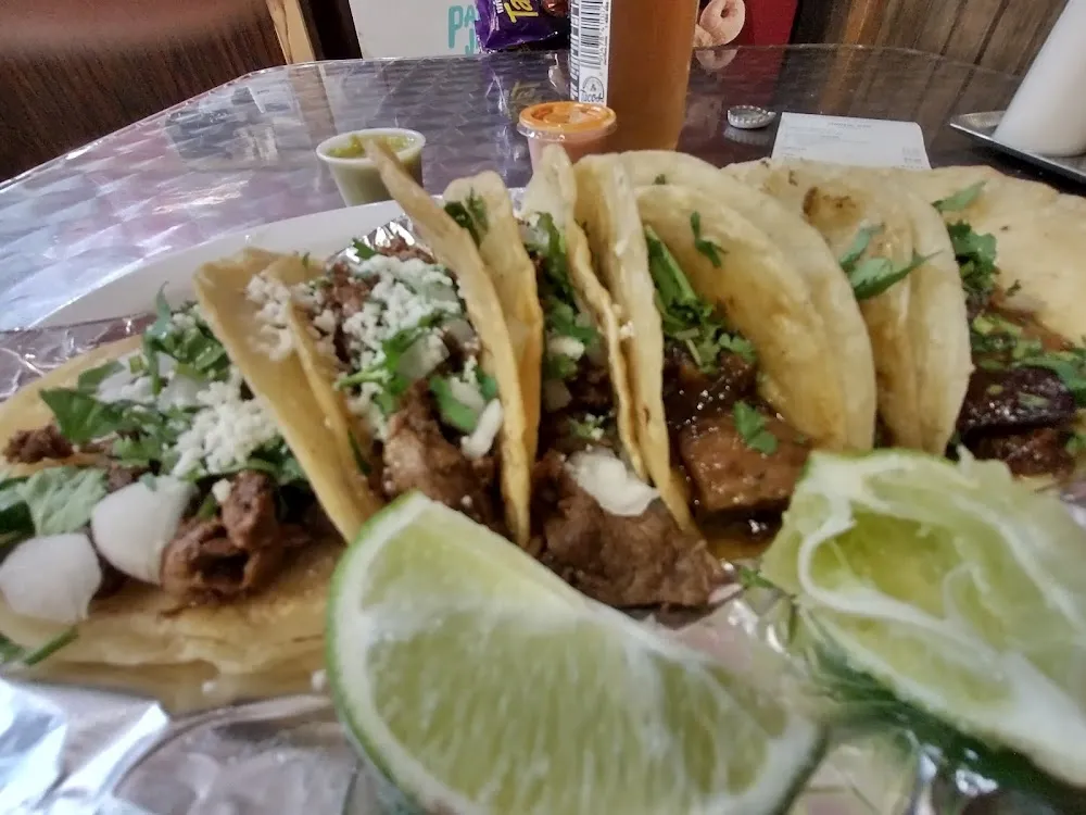 3 Tacos de Chicharrónes