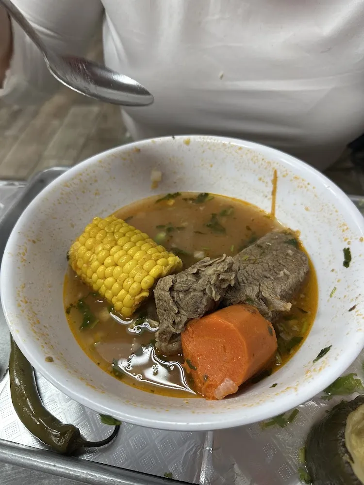 Caldo de Res Con Arroz Y 1 2 Tortillas